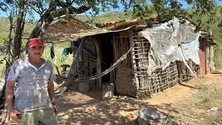A Dor do Abandono! Seu José Vive sem água, Sem Luz e sem Ajuda de Ninguém 