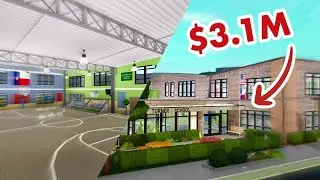 VISITING A $3.1M+DOLLAR  SCHOOL IN BLOXBURG *GIGANTIC* I Roblox