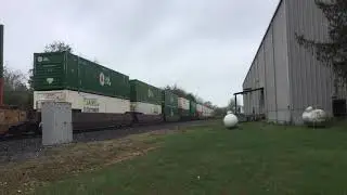 3 Dash 9s lead NS 202 with Nice horn salute!