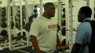 Wes Mena Benches 435lbs!!!