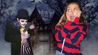 WORLD&rsquo;S LARGEST HAUNTED HOUSE | College Halloween