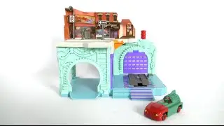 Teenage Mutant Ninja Turtles T-Machines Garage & Lair from Playmates Toys