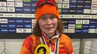 Puck Pieterse pakt brons op WK veldrijden in Hulst: “Als je wil winnen, mag je niet vallen”