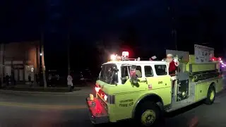 Broadway 2020 Christmas Tree lighting Fort Wayne Indiana J Birds Experience