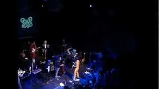 17 Hippies Live in Berlin 2012   TON &Eacute;TRANG&Egrave;RE