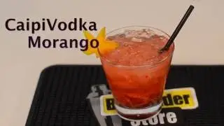 Como fazer receita de CaipiVodka de Morango dicas de drinks ,  Caipirinha de Morango