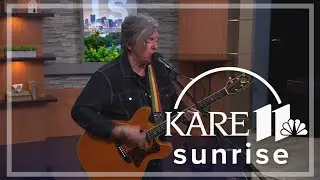 LIVE: Flamin' Oh's lead guitarist and vocalist Robert Wilkinson performs in studio