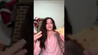 H&euml;nga gjysm&euml;n e panetones duke edituar k&euml;t&euml; videon 😂 #shqiptaretneperbote🇦🇱🌍