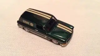 Hot Wheels Custom 1969 Volkswagen Squareback (2018 Favorites | 50th Anniversary)