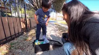 This family scavenger hunt took us all around the city!