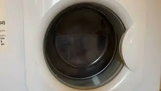 Hotpoint WMA50 | Balance sensor test: damp towel