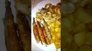 SEAFOOD MIX IN POTATOES/POTATOES IN CRISPY CALAMARI ( very delicious) #shorts #seafood