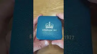 Silver Coins Of The World! 🌎 1977 Sterling Proof Crown coin 🇬🇧. Queen Elizabeth II on horseback!