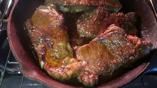 cooking with bloves smackalicious sauce on steaks