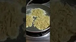 Very Interesting sound oil splash Tortang Labong #shorts#asmrsounds#asmr #satisfyingsounds #recipe