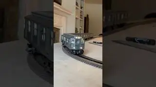 Loving these new MTH R1/9 subway sets!
