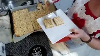 Coca de mollitas típica de Alicante