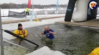 Auggie 5000 does the Polar plunge