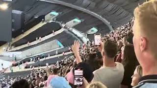 Richard Ashcroft (The Verve) - Bittersweet Symphony (part 2) @ Wembley London 02-08-2025
