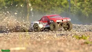 SCRT10 - 2014 Sand Bash (Slow-Mo)