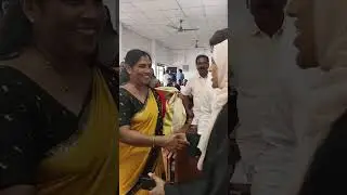 പയ്യന്നൂർ നഗരസഭയിൽ ചെയർപേഴ്സൺ സരിൻ ശശി ഡെപ്യൂട്ടി ചെയർപേഴ്സൺ ശ്യാമളയ്ക്ക് സത്യവാചകം ചൊല്ലി കൊടുത്തു