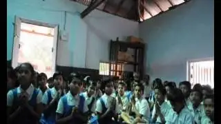 Indische Schulkinder singen