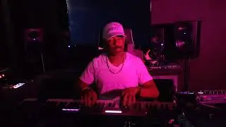 Lo-fi Reflective Thought Melody 🤔 on Roland Juno DS 88 #DAWLESSMUSIC #ROLANDJUNODS88