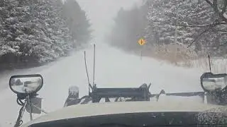 J'ai faire mumuse dans La neige , ici au Qu&eacute;bec 😋
