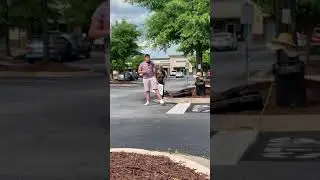 Violin Scammers in Gainesville, Georgia ripping off Peter Lee Johnson