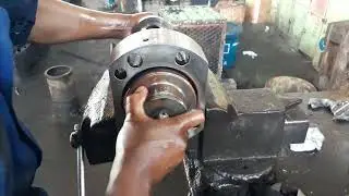 Overhaul Air starting valve M/E sulzer RTA 62 #starting #lapping #mainengine #sulzer  #overhauling