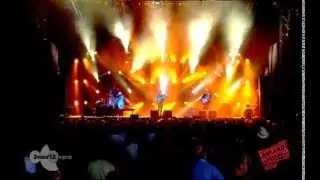 Lowlands 2013 - Unknown Mortal Orchestra - Swim And Sleep (Like A Shark)