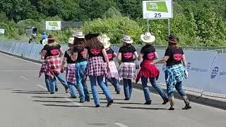 Country dance - Polka Na Golici Avsenik, Tour of Slovenia, &Scaron;kofljica 04.06.2025