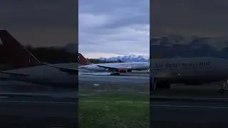 Omni Air 777 Landing Midnight Sun Planespotting Reverse Ops Anchorage Airport