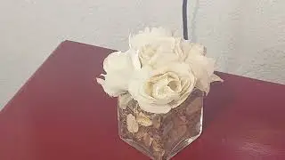 Enova Floral 7 Large Stems Artificial Silk Roses Fake Flowers Arrangement in Cube Glass Vase Review