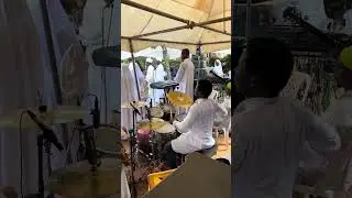 😱🔥🔥 Groove locked to infinity. Musicians on point. Expression 💯%  #viralvideo #praise #highlights 