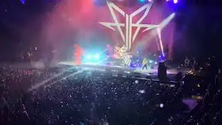 Falling in Reverse - Watch the world Burn (Live in Grand Rapids 2024/1/22)