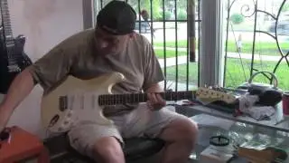 Stinger ST 3 Martin Electric Guitar Demo