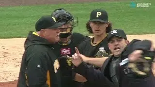 PIT@CHC: Searage ejected in the 4th inning