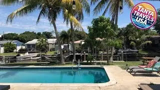 Modern Spanish Villa- Pool- By River-Tropical !!! | United States 🛏️