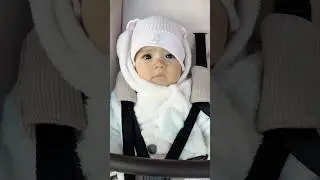 Кого она увидела? 🥰 #семьявместе #материнство #сребенком #baby #папа