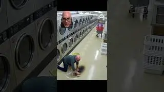 Он пытается смыть... тень? 🧼👻 #шорты