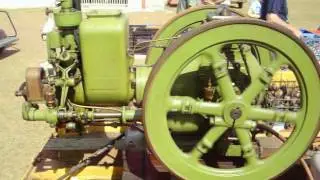 IHC 4hp Mogul Sideshaft Engine