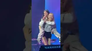 Chaesoo vs jenlisa piggy back ride 😍😍