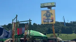 Queen Oméga in Black Forest on fire