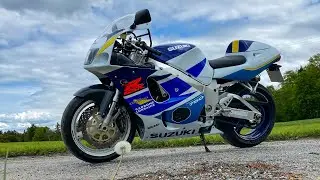 Suzuki GSX-R 750 SRAD Akrapovic Sound + Walkaround [4k] alpha Technik