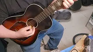 Vintage Continental Parlor Guitar by Harmony (Alternative Stella H929)