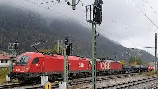 Грузовой поезд: ÖBB-Taurus класса 1216 и класса 1293 отправляется из Миттенвальда.