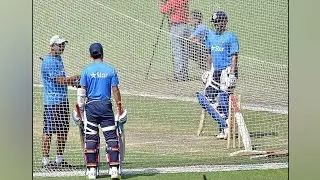 BCCI looking for Hindi speaking coach for Indian cricket team | Oneindia News