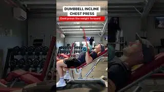 Incline DB Chest Press 101🔥 GROW your UPPER Chest! #fitness #fitness