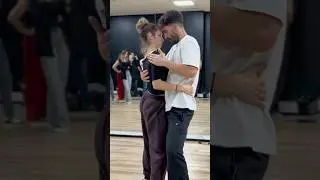 IKER Y MARIANA // Bachata // Valkiria - Montelier & D&iacute;melo Cupido & DJ Shermaan #bachatadance